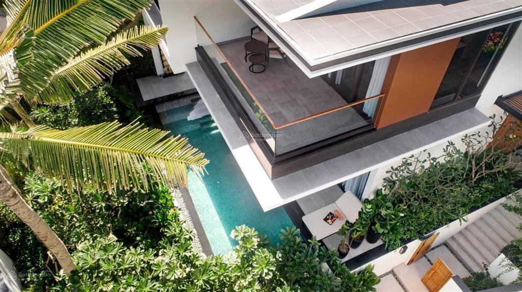 Bán biệt thự gran melia nha trang 3pn / 356.3m2 đã có sổ hồng, giá bán 38 tỷ.  0919 733 ***