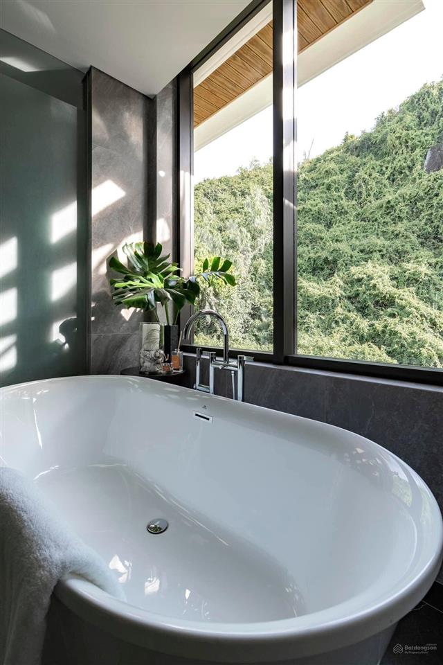 Bán biệt thự gran melia nha trang 3pn / 356.3m2 đã có sổ hồng, giá bán 38 tỷ.  0919 733 ***