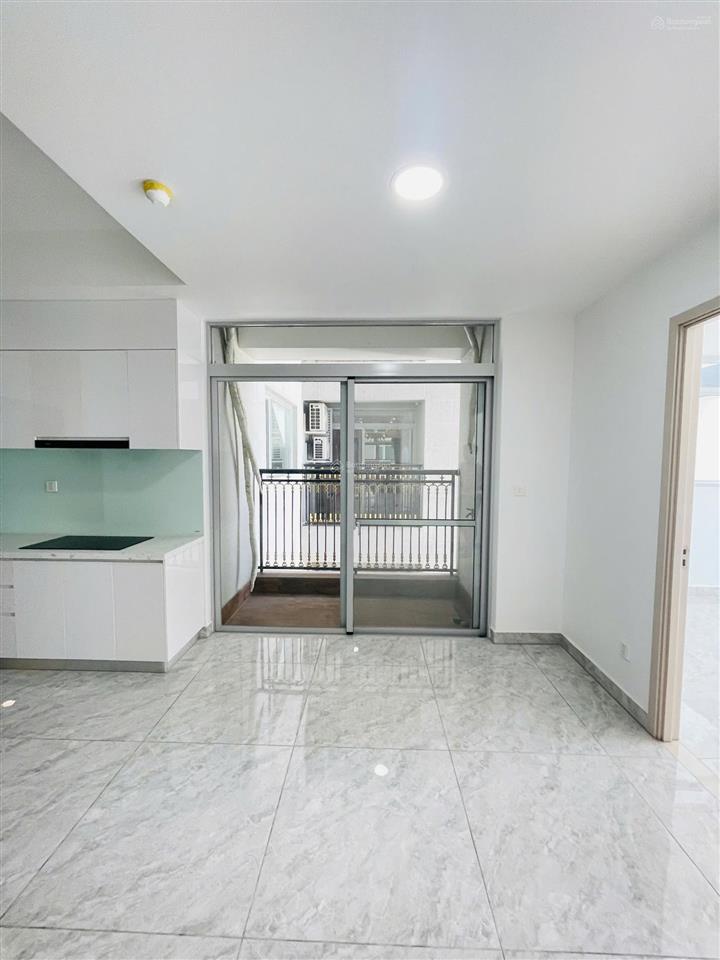 Bán cc 3pn giá tốt 7,9 tỷ tại vòng xoay trần não  lương đình của (quận 2).  0906 722 ***