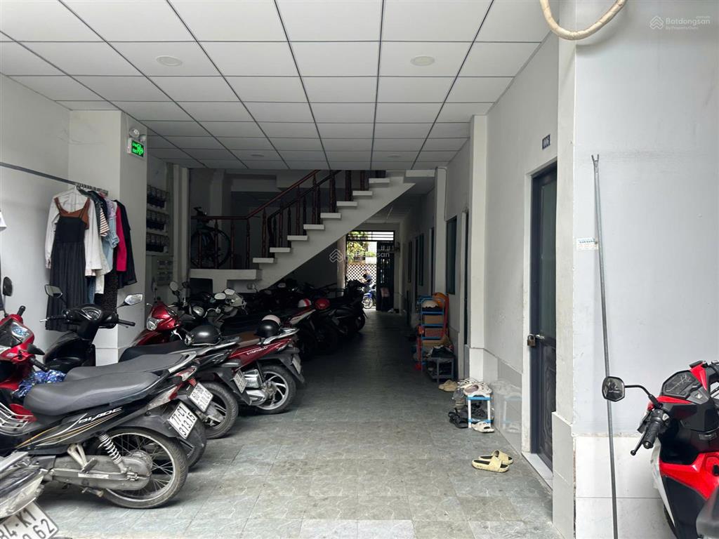 Nhà bán hxh 209/6 ql13, p26, 32pn, dt 9.5x28m, nh 15m, dtcn 285m2, 3 tầng, sổ hồng, giá 29.8 tỷ(tl)