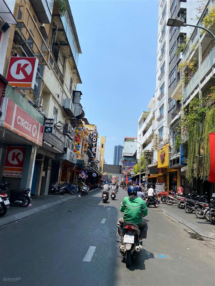 Bán khách sạn 232 đề thám, phạm ngũ lão, q1, dt 4x24m, 11 tầng, hđt 250tr, giá bán 85 tỷ(tl)