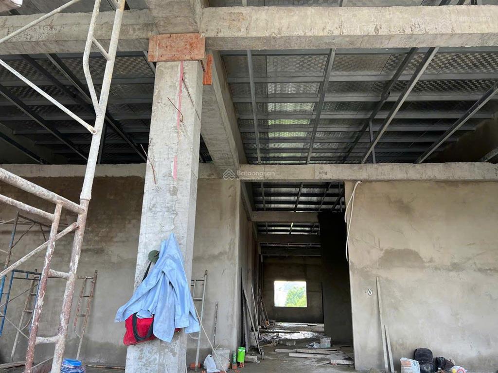 Chỉ 23 tỷ! nhà xưởng + văn phòng sát mặt tiền lê thị hà, tân xuân, 12x50m, 2 tầng