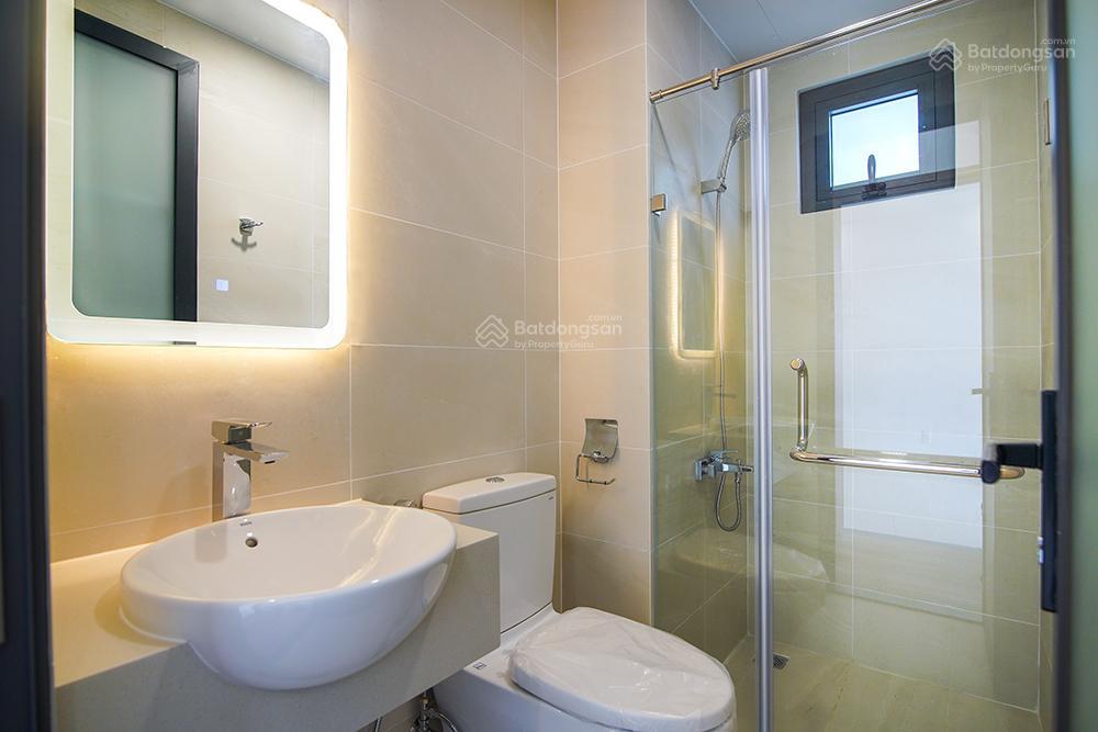 Chính chủ bán căn hộ tầng 19. xem nhà gọi khả ngân trước 10p nhé 0933 973 ***