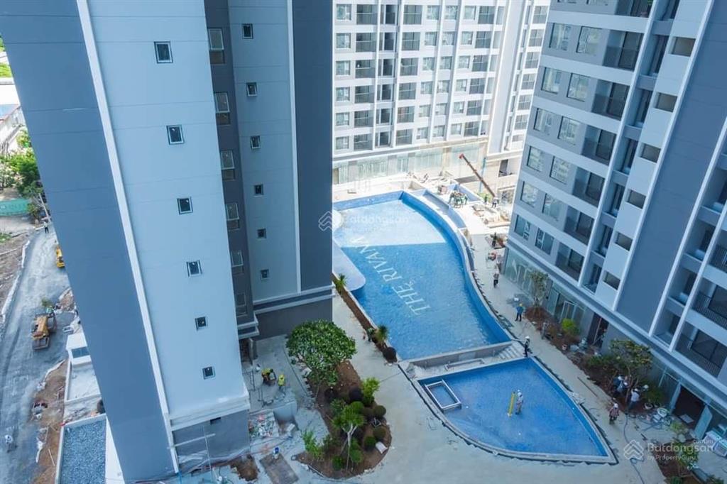 Hot!!! căn góc đẹp rivana  view hồ bơi  block b  tầng 9  2pn 2wc  full nội thất  sổ hồng