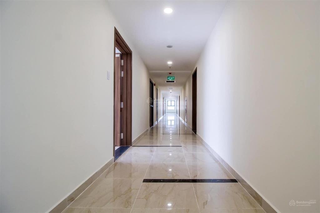 Hot!!! căn góc đẹp rivana  view hồ bơi  block b  tầng 9  2pn 2wc  full nội thất  sổ hồng