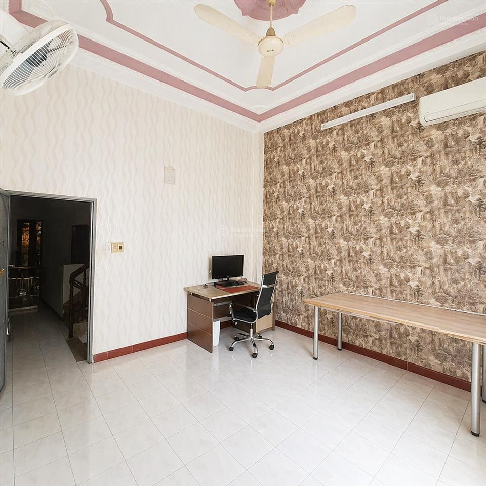 Bán nhà khu vip gần vườn lài 4x18m đúc 2 lầu st, có 5pn, giá ok [9.8 tỷ]