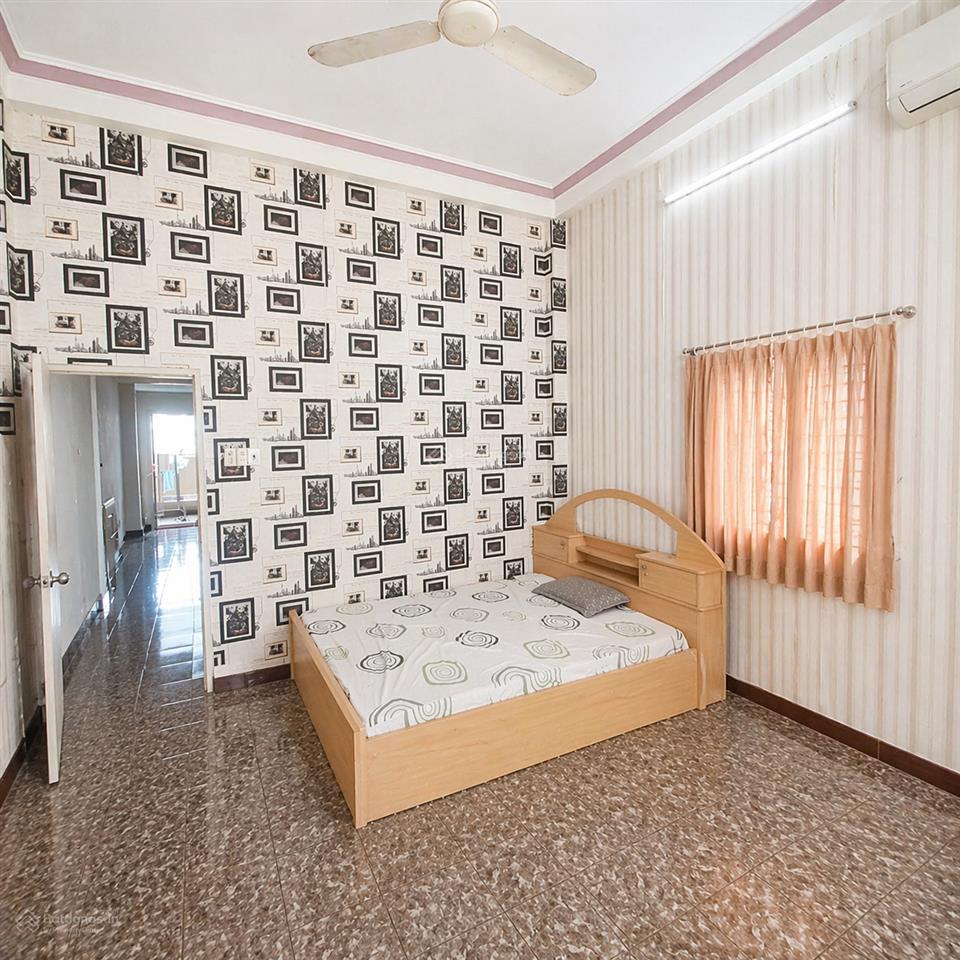 Bán nhà khu vip gần vườn lài 4x18m đúc 2 lầu st, có 5pn, giá ok [9.8 tỷ]