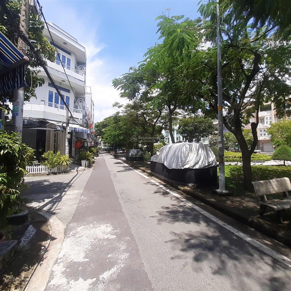 Bán nhà view đẹp công viên  đường số 66, quận 6  giá 6.5 tỷ