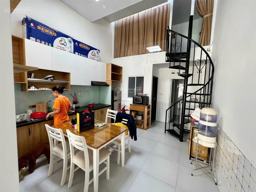 9 triệu  nhà đẹp hẻm 36 huỳnh thiện lộc, tân phú có 2pn.