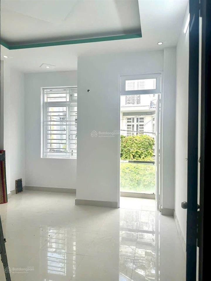 5,5 tỷ  nhà đẹp hẻm 4m vườn lài, tân phú có 2pn, 2wc