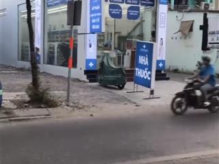 Chủ ngộp hạ giá bán nhà mặt tiền tỉnh lộ 10 chỉ bằng giá trong hẻm