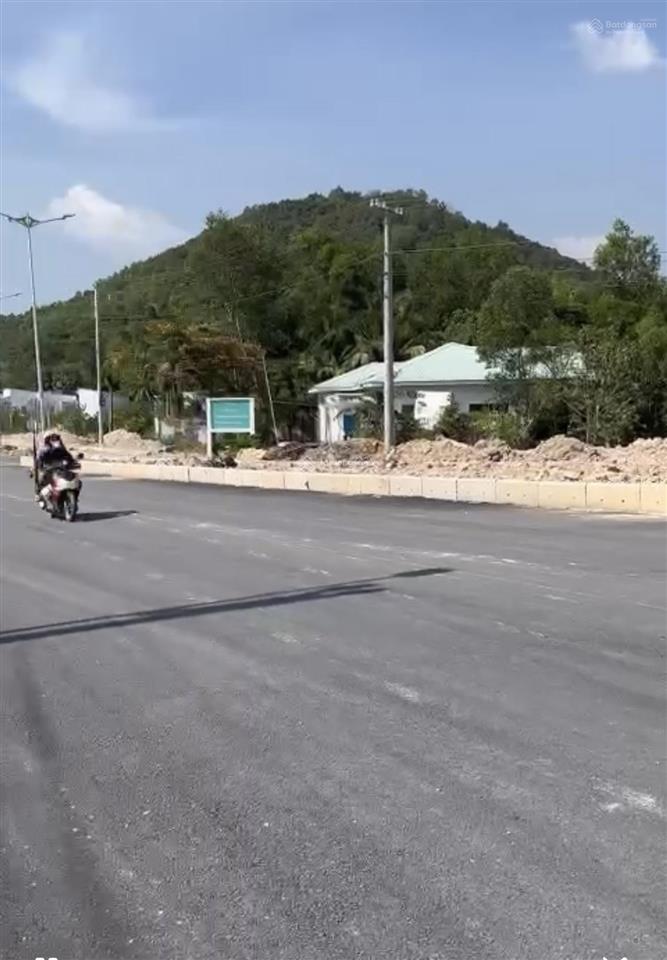 Chính chủ kẹt tiền hạ giá sốc đất khu du lịch mũi nai, hà tiên