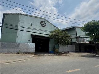 Bán xưởng 3 mặt tiền quốc lộ 1a, tân kiên, tphcm. dt 19.720m2.