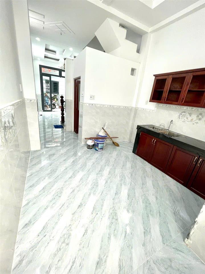 Bán nhà hẻm 4m đường phú định p16 q8 (phường phú định), 1 trệt 1 lầu  2pn, sổ riêng, xd kiên cố