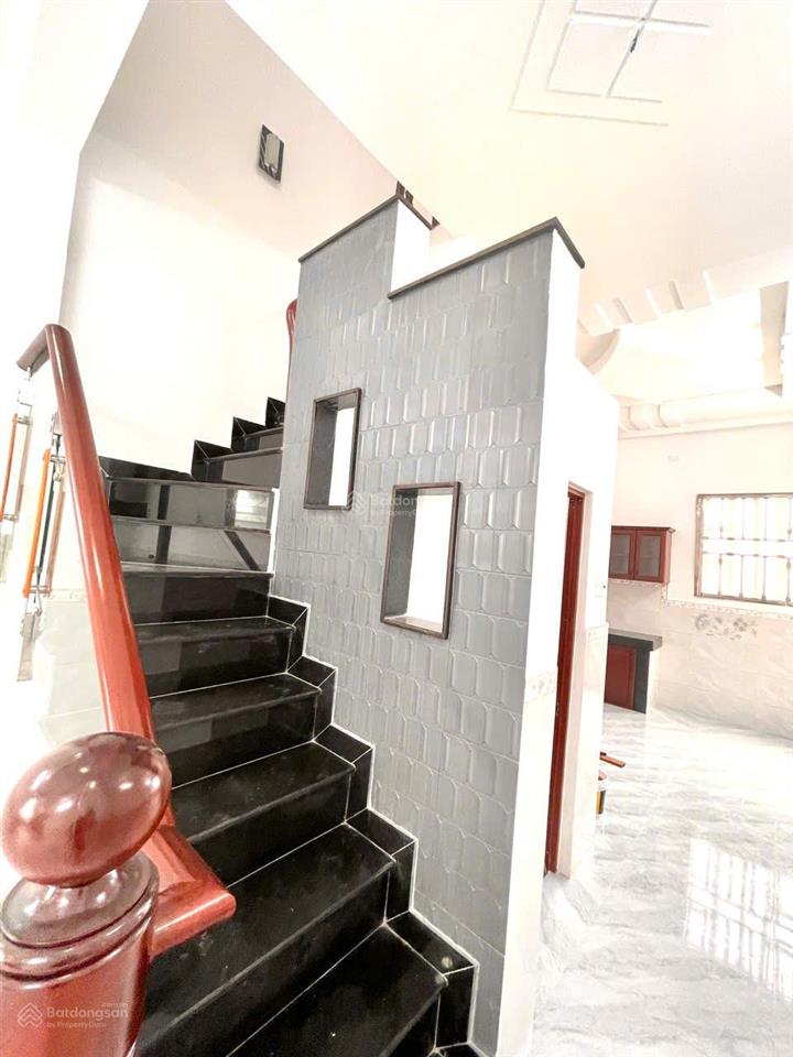 Bán nhà hẻm 4m đường phú định p16 q8 (phường phú định), 1 trệt 1 lầu  2pn, sổ riêng, xd kiên cố