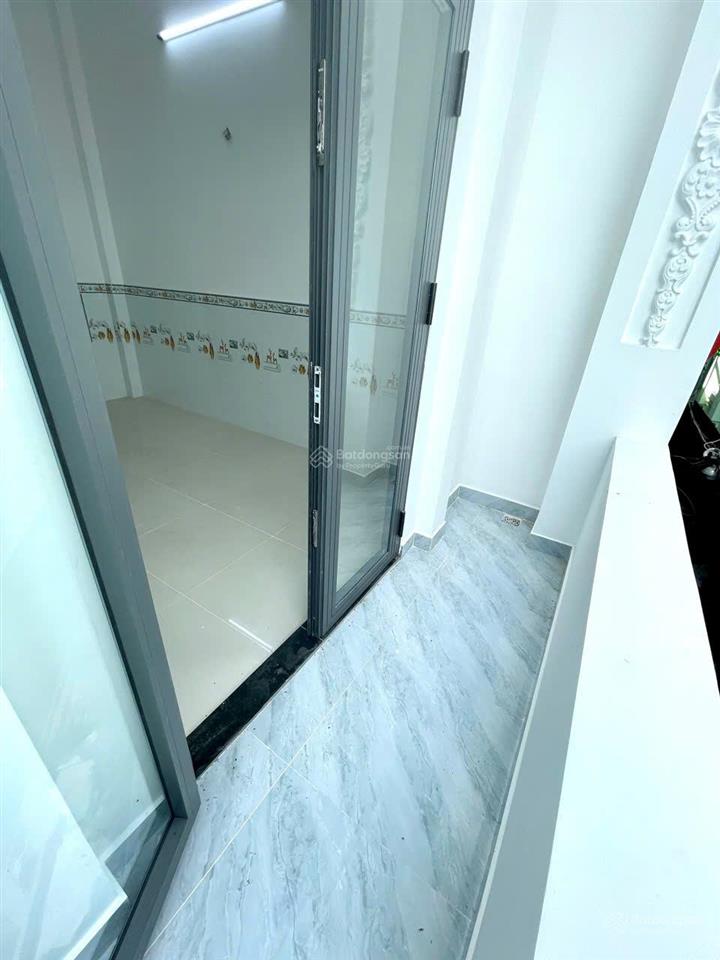 Bán nhà hẻm 4m đường phú định p16 q8 (phường phú định), 1 trệt 1 lầu  2pn, sổ riêng, xd kiên cố
