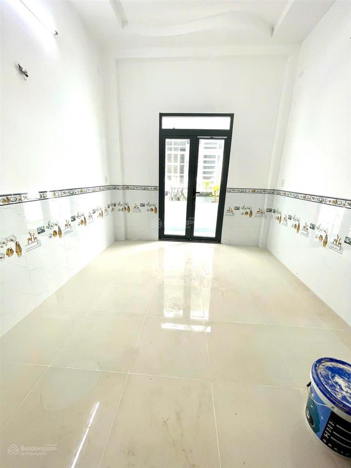 Bán nhà hẻm 4m đường phú định p16 q8 (phường phú định), 1 trệt 1 lầu  2pn, sổ riêng, xd kiên cố