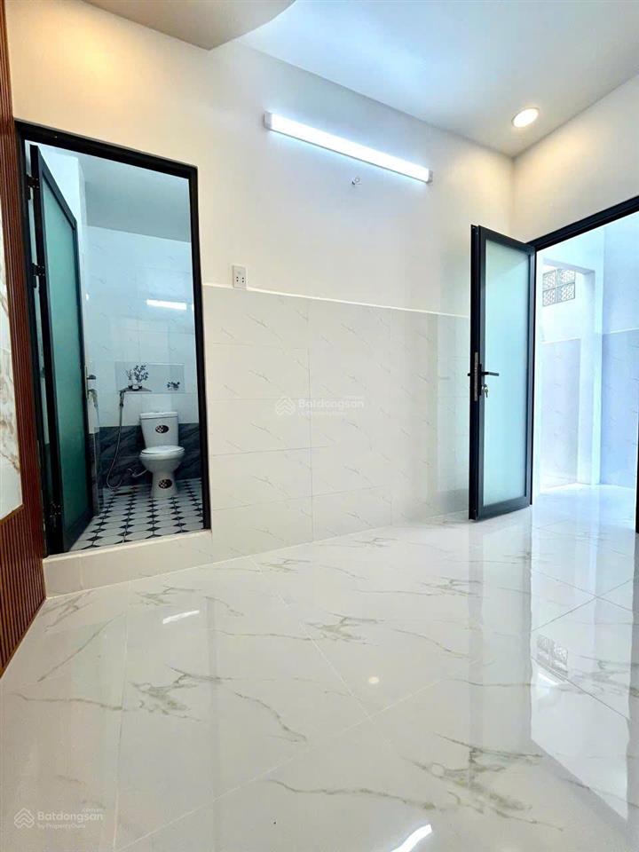 Bán nhà mới 100% phú định, p16, q8  1 trệt 2 lầu, 4pn, sổ hồng riêng, hẻm 3m thông, giá 3,98 tỷ
