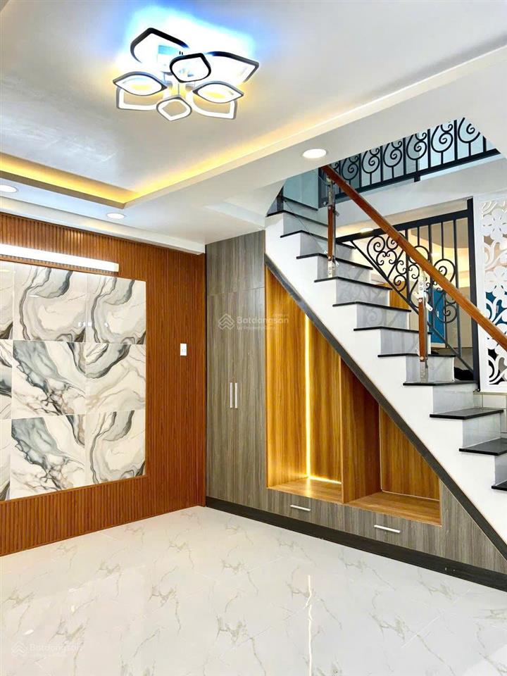 Bán nhà mới 100% phú định, p16, q8  1 trệt 2 lầu, 4pn, sổ hồng riêng, hẻm 3m thông, giá 3,98 tỷ