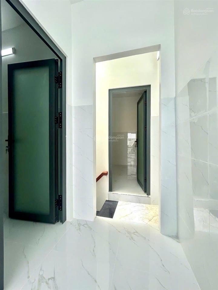 Bán nhà mới 100% phú định, p16, q8  1 trệt 2 lầu, 4pn, sổ hồng riêng, hẻm 3m thông, giá 3,98 tỷ