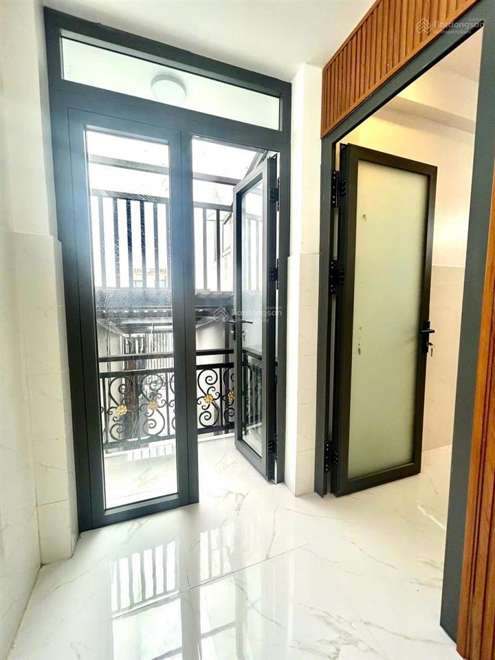 Bán nhà mới 100% phú định, p16, q8  1 trệt 2 lầu, 4pn, sổ hồng riêng, hẻm 3m thông, giá 3,98 tỷ