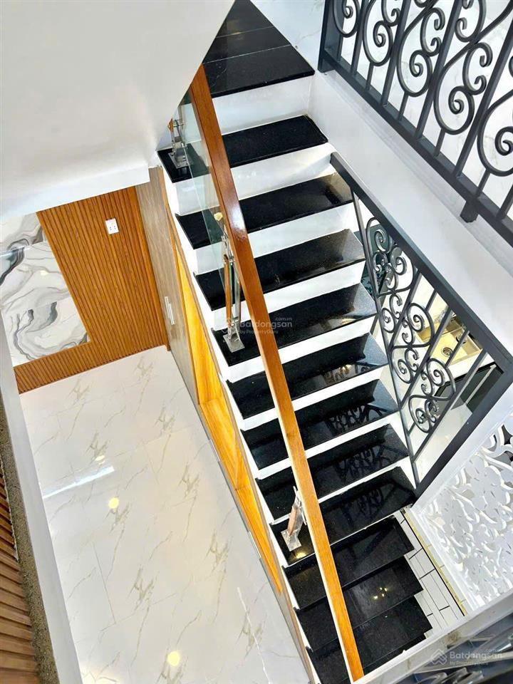 Bán nhà mới 100% phú định, p16, q8  1 trệt 2 lầu, 4pn, sổ hồng riêng, hẻm 3m thông, giá 3,98 tỷ