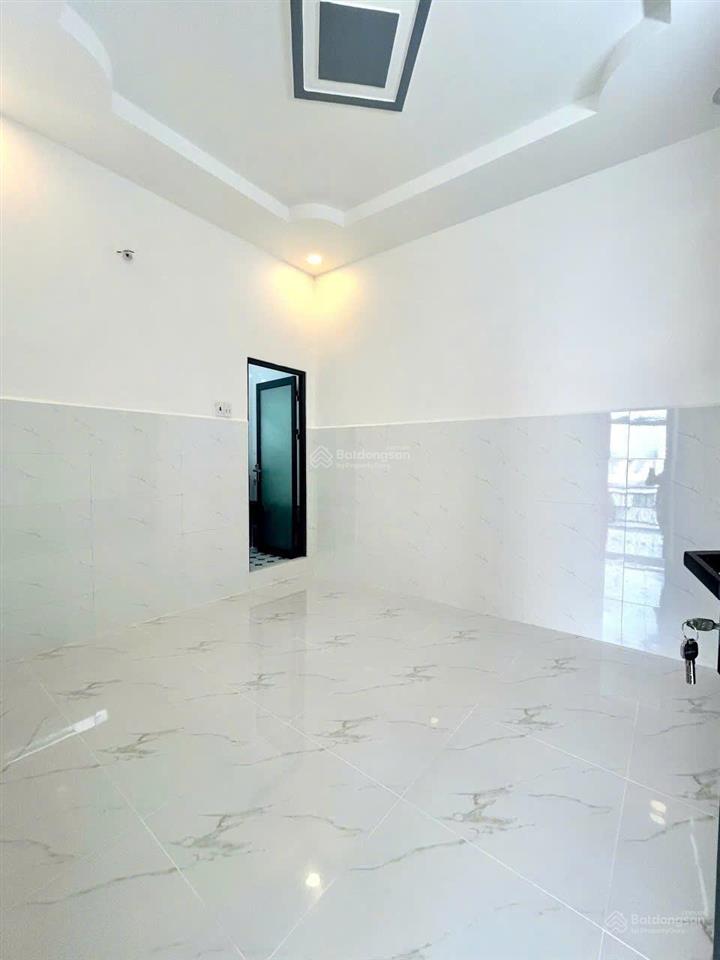Bán nhà mới 100% phú định, p16, q8  1 trệt 2 lầu, 4pn, sổ hồng riêng, hẻm 3m thông, giá 3,98 tỷ