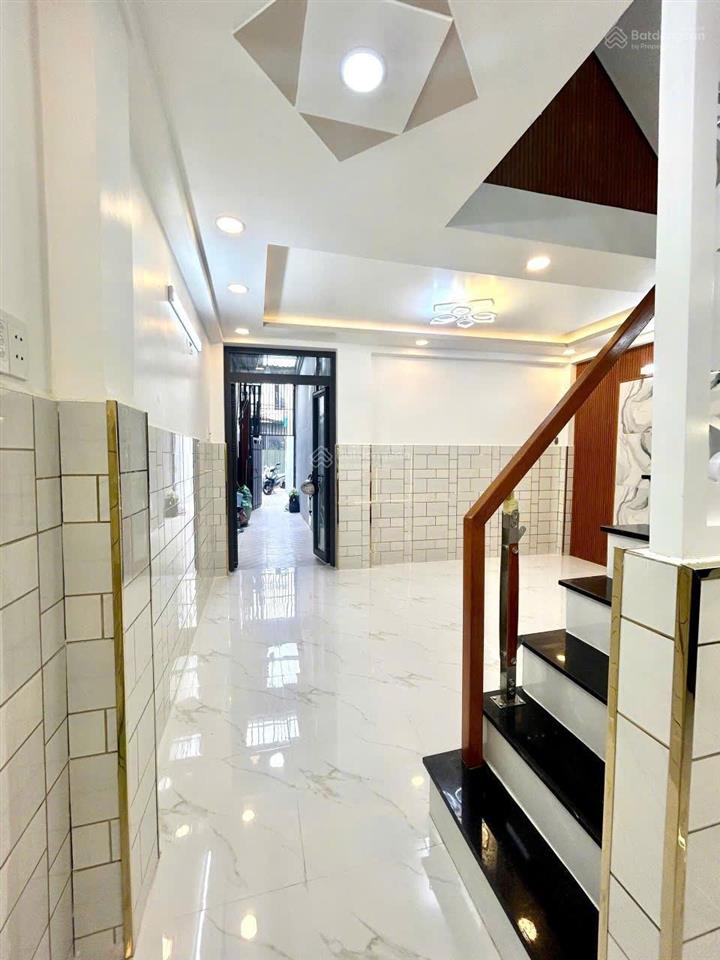 Bán nhà mới 100% phú định, p16, q8  1 trệt 2 lầu, 4pn, sổ hồng riêng, hẻm 3m thông, giá 3,98 tỷ