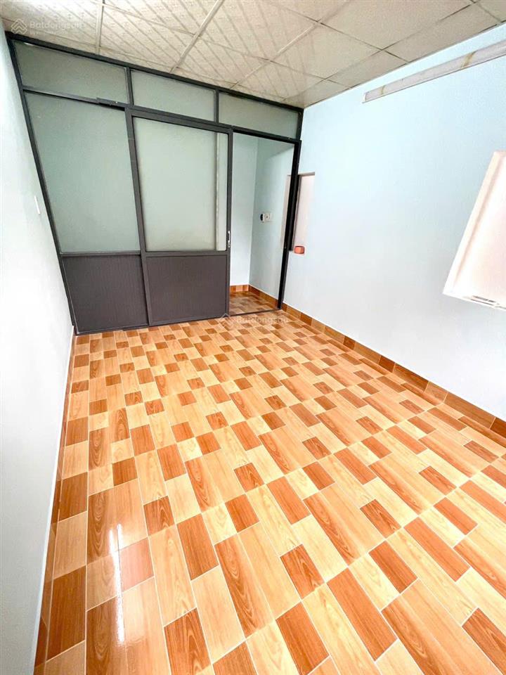 Bán nhà chính chủ đường phú định, p.16, q.8  3x5,5m  1 trệt 1 lầu  giá chỉ 1 tỷ 280