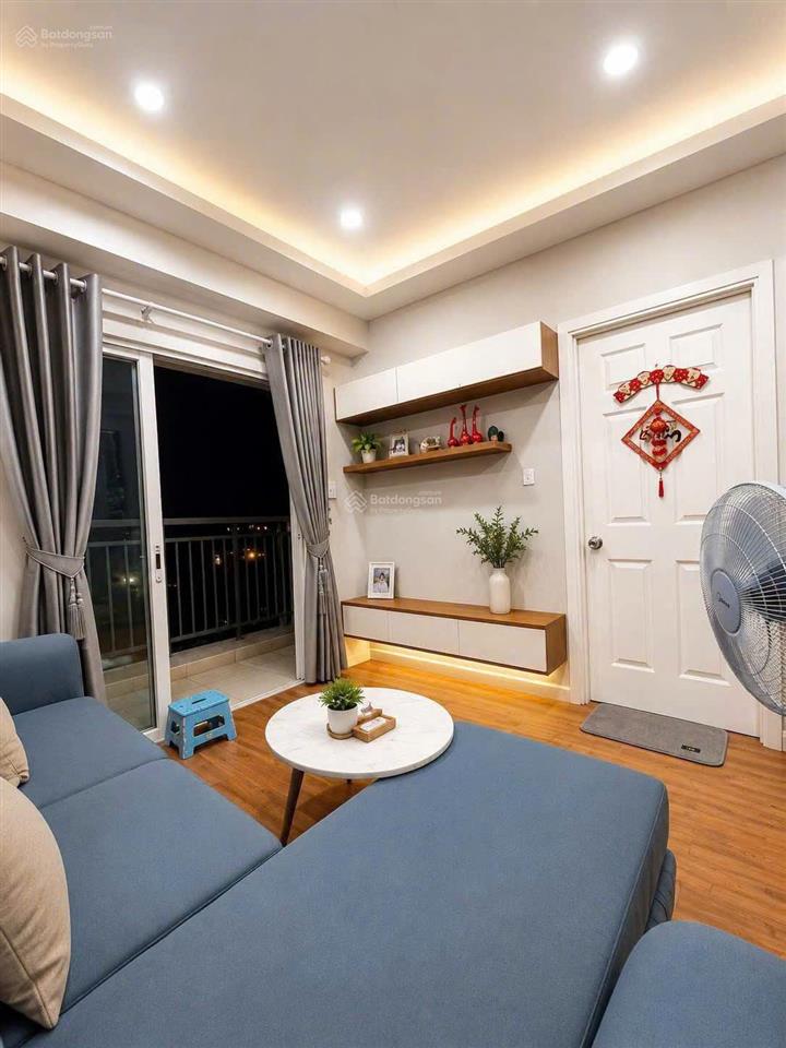 Chính chủ bán căn hộ ehome3  lầu 6 có ban công, sổ hồng riêng, 64m2, 2pn+2wc
