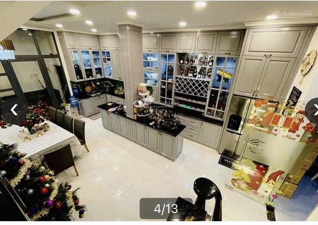 Bán gấp nhà mặt phố kinh doanh  đất thánh phường 6 quận tân bình.  0903 827 ***