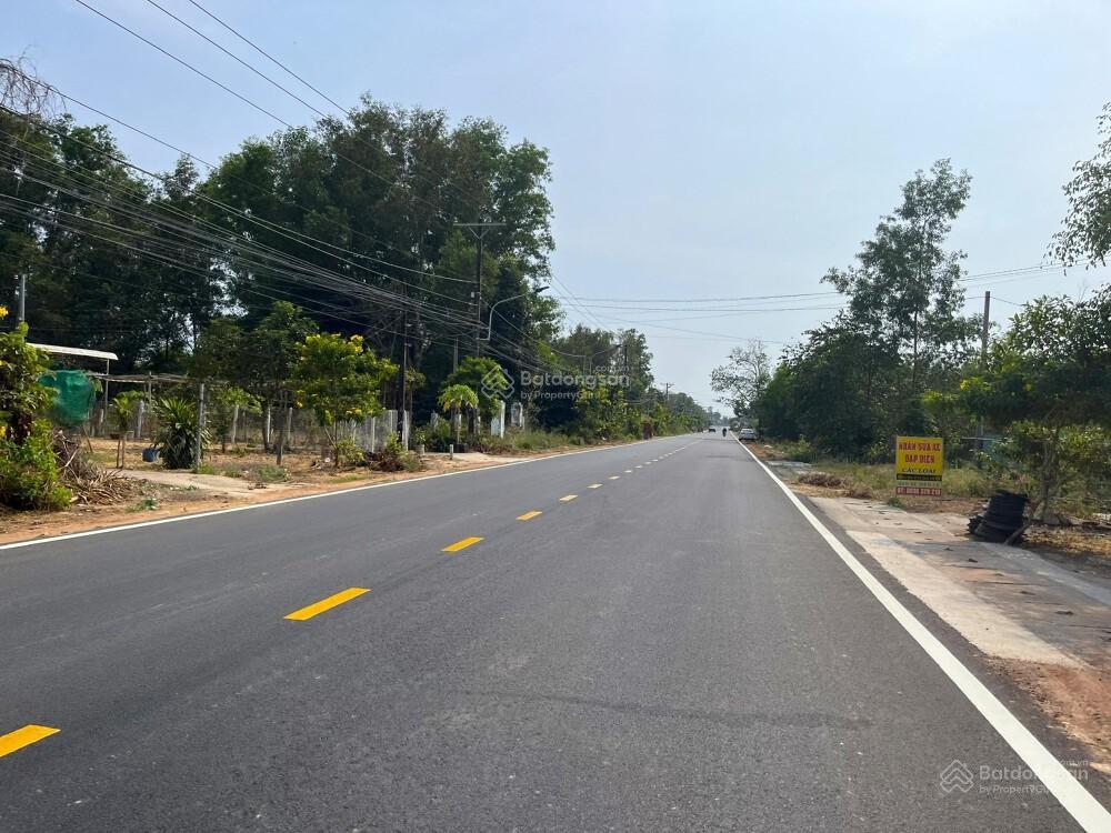 Cần bán 240m2 đất, có 150m thổ cư, hai mặt tiền trước sau, một xẹc hùng vương, đường xe tải.