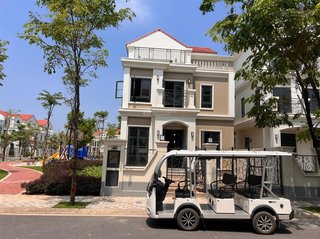 Gấp gấp.biệt thự khu valencia( river park 2)8x19.5, vị trí siêu đẹp 3 mặt thoáng, liền kề công viên