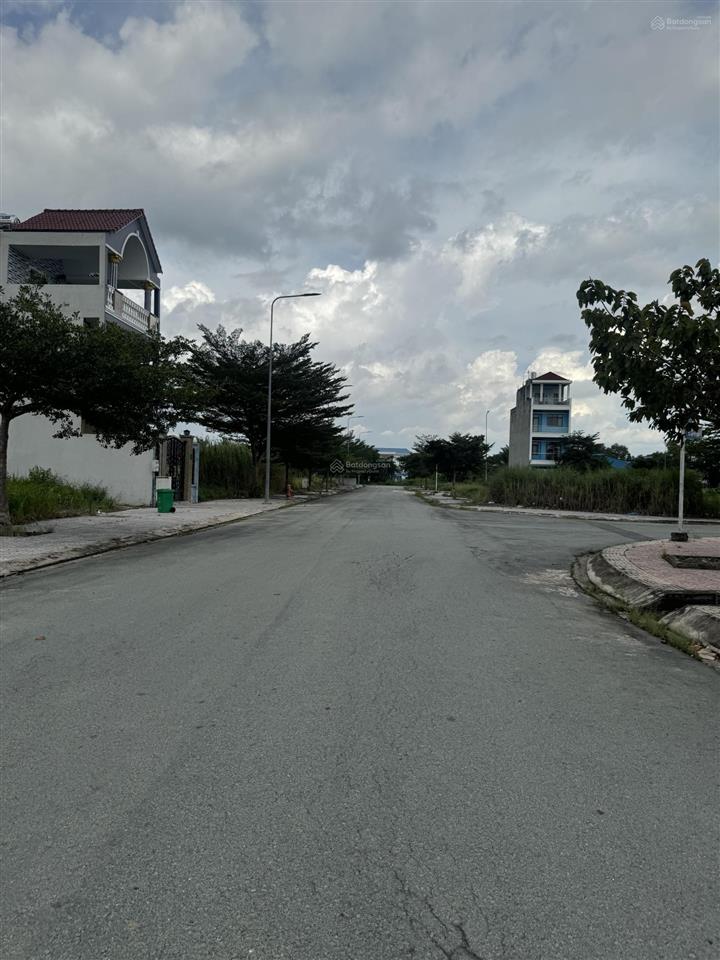 Đường số 10a kdc tân đô ,6x 19 view nhà hàng giá 1 tỷ 600 tr không vướng cống , tủ điện