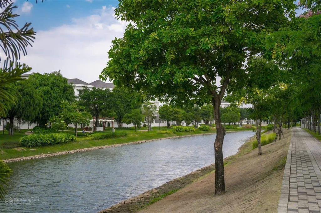 Cần bán nhà phố aqua city giá 5.2 tỷ.  pkd novaland 0909 772 ***