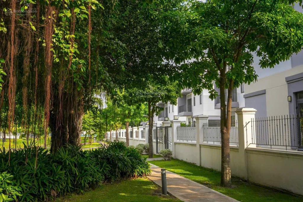 Cần bán nhà phố aqua city giá 5.2 tỷ.  pkd novaland 0909 772 ***