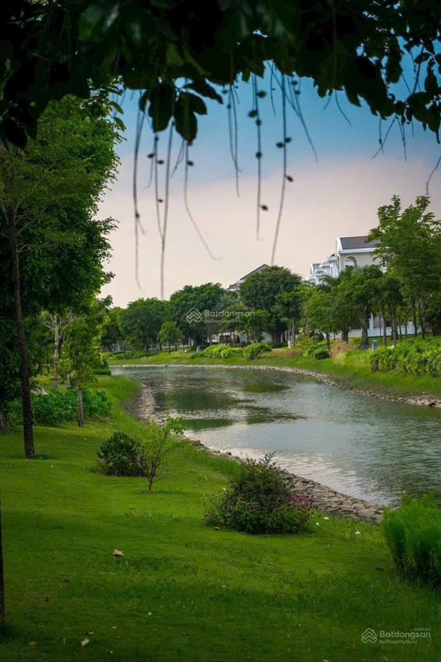 Cần bán nhà phố aqua riverpark2 5x19.5m giá 4.8 tỷ.  0909 772 *** thu ngân