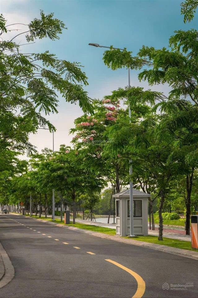 Cần bán nhà phố aqua riverpark2 5x19.5m giá 4.8 tỷ.  0909 772 *** thu ngân