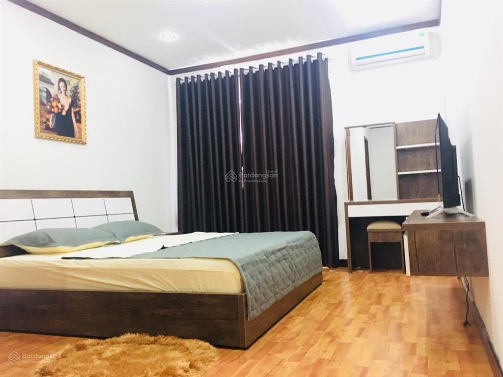 Cho thuê căn hộ chung cư quốc cường gia lai quận 7 dt 131m2 có 3pn căn góc, view đẹp full nt 14tr