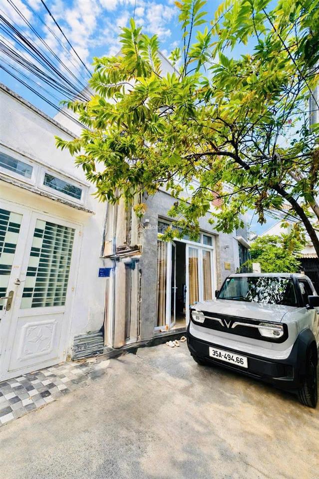 Nhà 4x11m hxh vf3 , phường thạnh mỹ lợi q2 giá 5,2đ tiện cho thuê