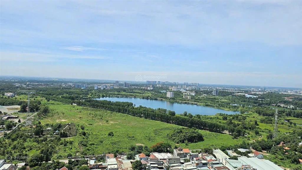 Cho thuê 3pn full nội thất đẹp ht pearl, giá thuê 11tr/tháng. tầng cao view thoáng