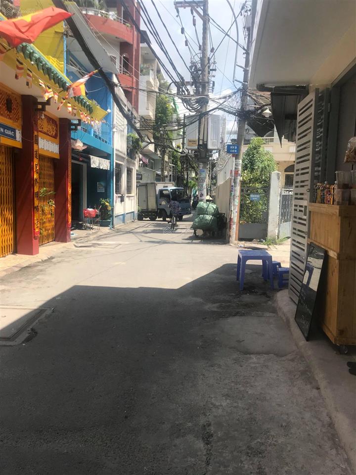 Phòng full nội thất, tự do tại 36 phan tây hồ (khu phan xích long)
