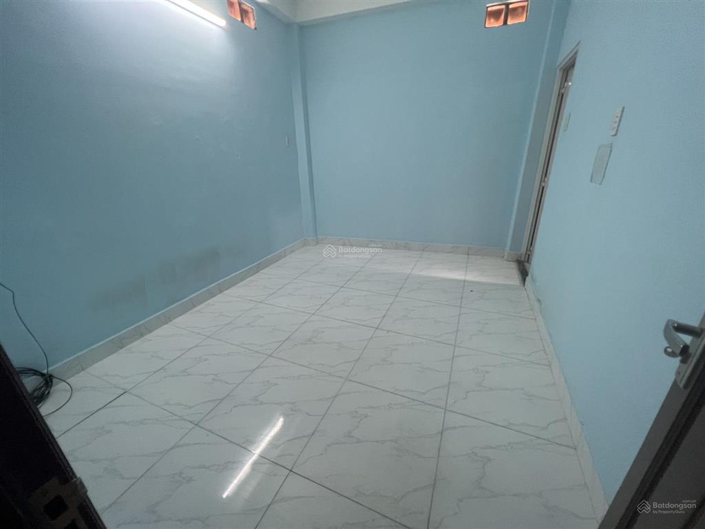 Phòng rộng, thoáng ngay khu phan xích long, phú nhuận