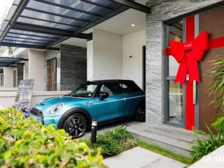 Em minh bán nhà liên kế khang điền đường 14m. dtxd 251m2 kết cấu 1 trệt 3 lầu giá có vat 32.3 tỷ