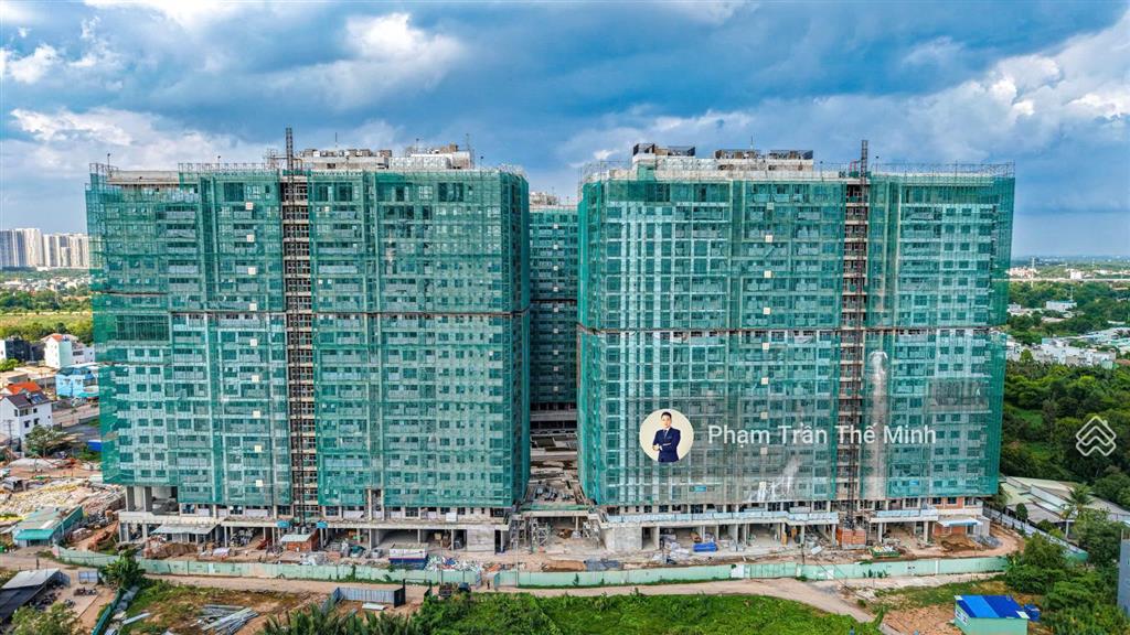 Elysian  chuyển nhượng 2pn  80.58m2 view trọn nội khu hồ bơi, bàn giao htcb có bếp. giá 5.750 tỷ