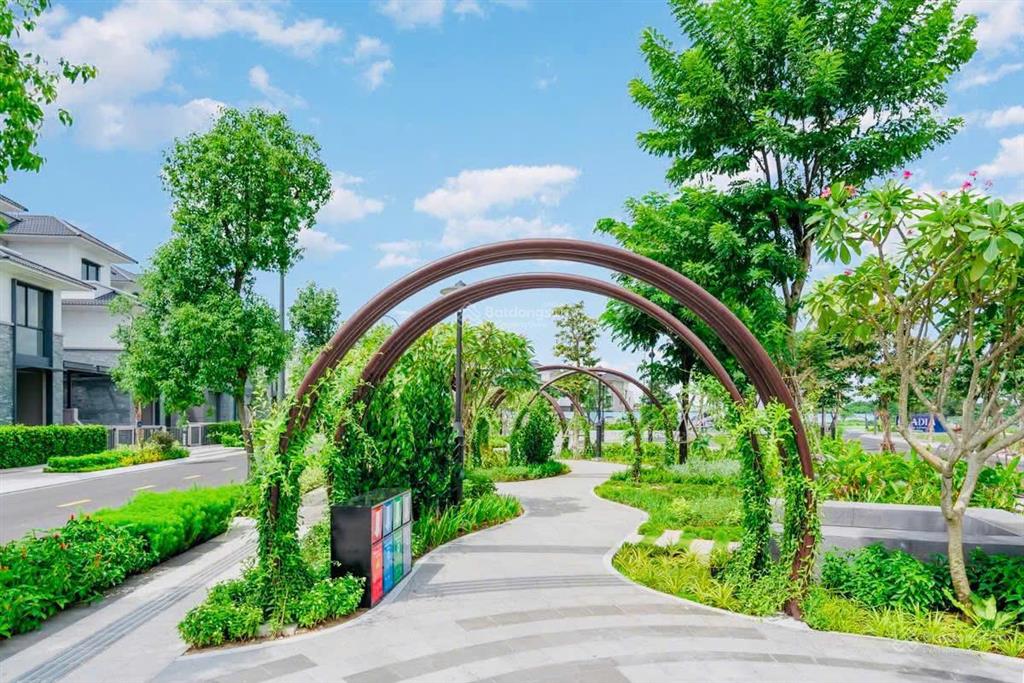 Biệt thự song lập 1 trệt 3 lầu, dtxd 246,4m đường 25m. tổng giá đã gồm vat 46,296 tỷ mua từ cđt