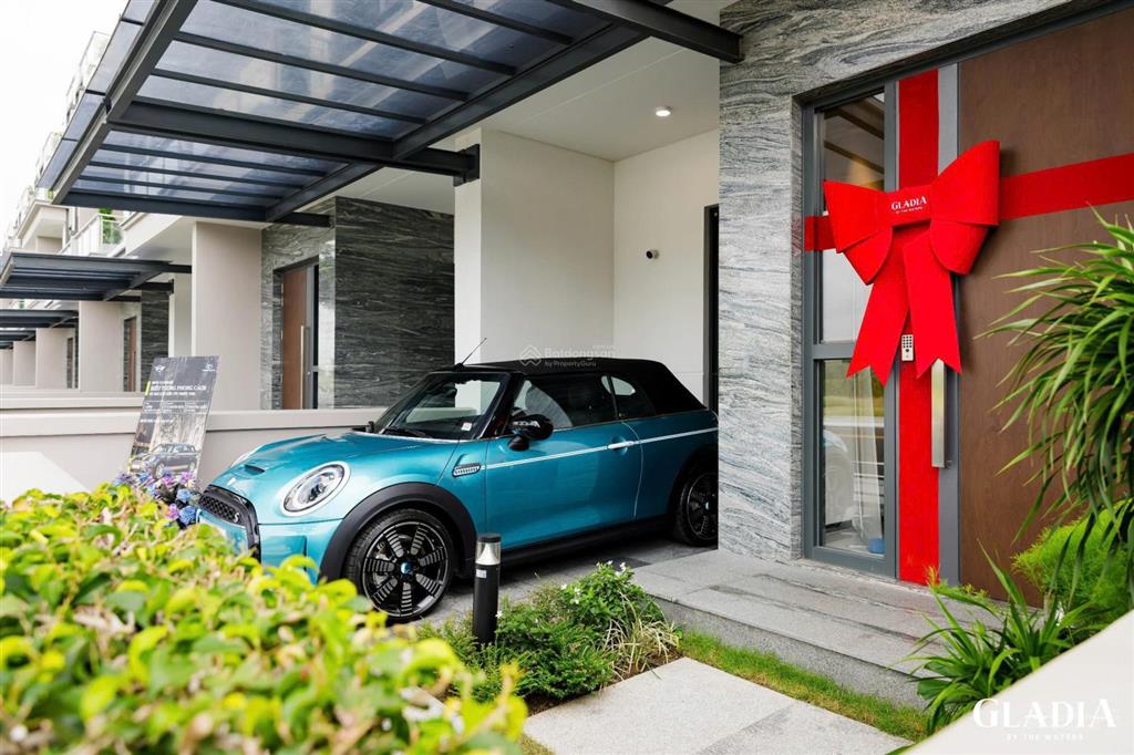Nhà phố liên kế vườn 41,052 tỷ full đầy đủ nội thất đường 25m. nhà mới 100% mua trực tiếp cđt