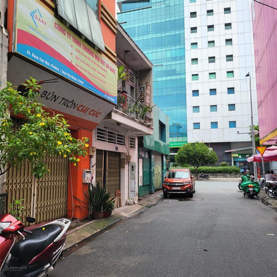 Cho thuê nhà mặt tiền trung tâm quận phú nhuận