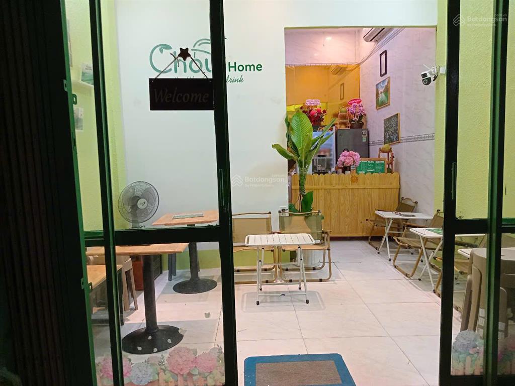 Bán nhà mặt tiền 3 tầng ngay trung tâm, nhiều văn phòng, ngân hàng