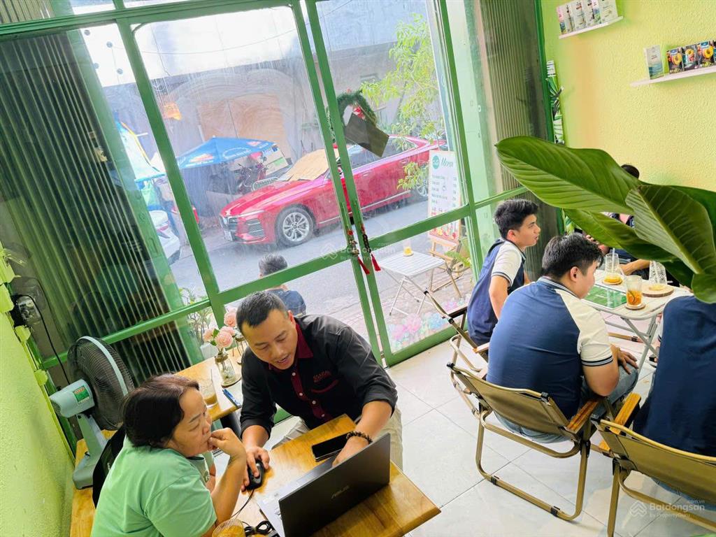 Bán nhà mặt tiền 3 tầng ngay trung tâm, nhiều văn phòng, ngân hàng
